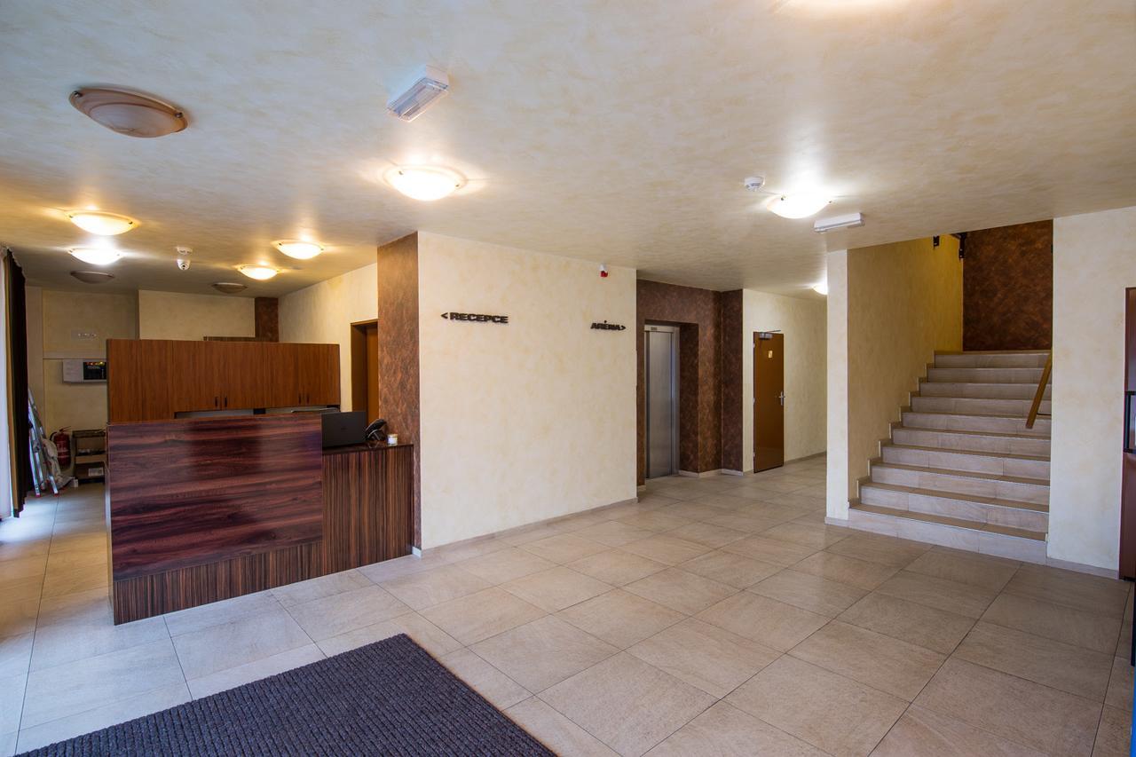 Hotel Arena Brumov Exterior photo