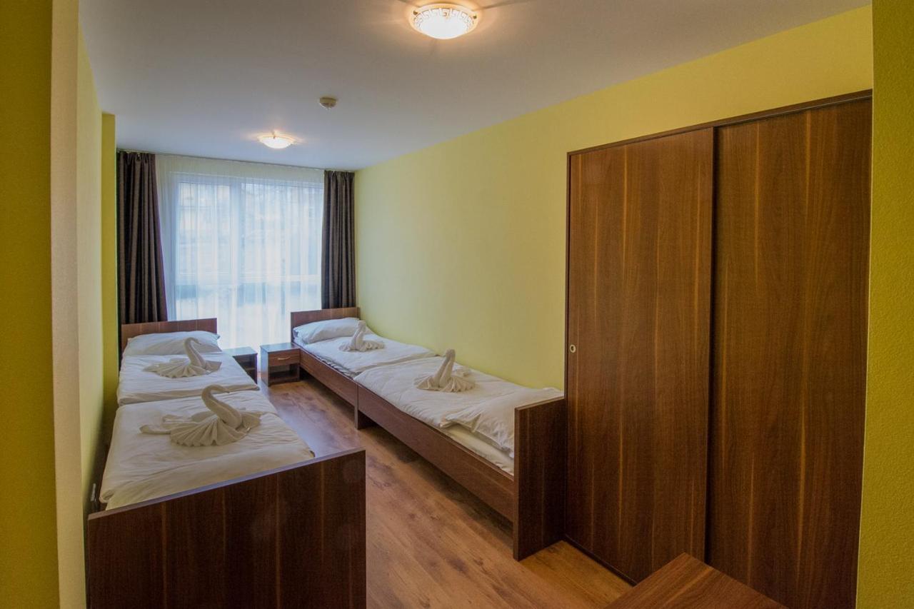 Hotel Arena Brumov Exterior photo