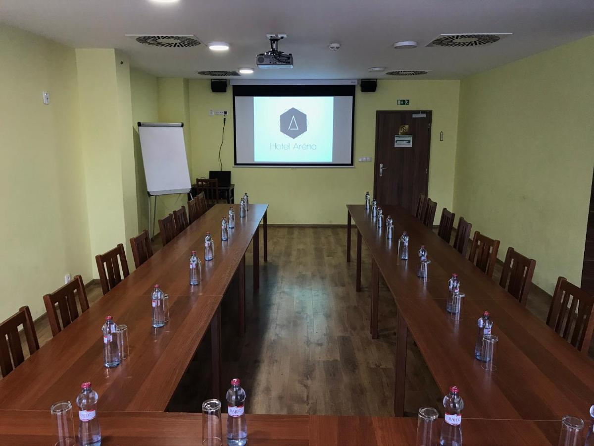 Hotel Arena Brumov Exterior photo